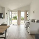 Au Petit Chez Nous *