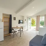 Au Petit Chez Nous *