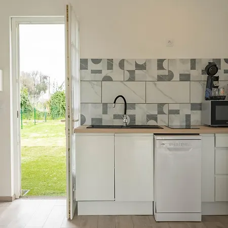 Au Petit Chez Nous 公寓 *